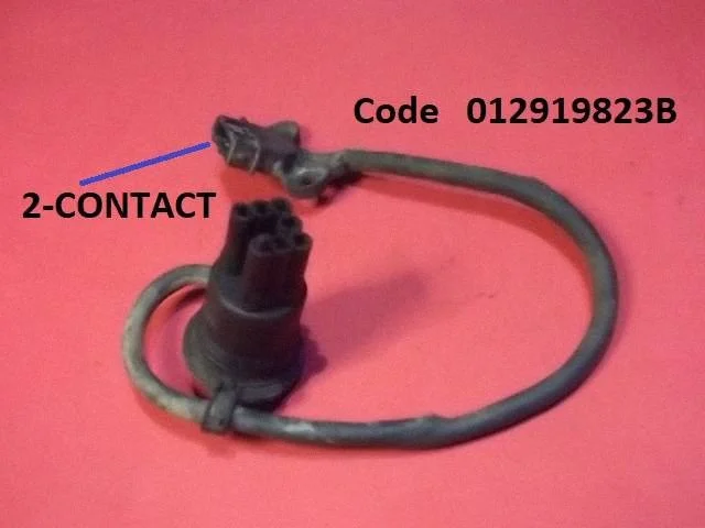 Reversing light switch sensor 012919823B