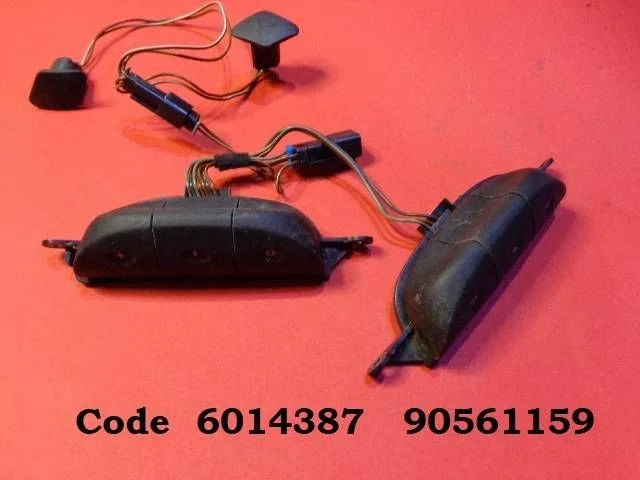 Steering wheel buttons/switches 6014387