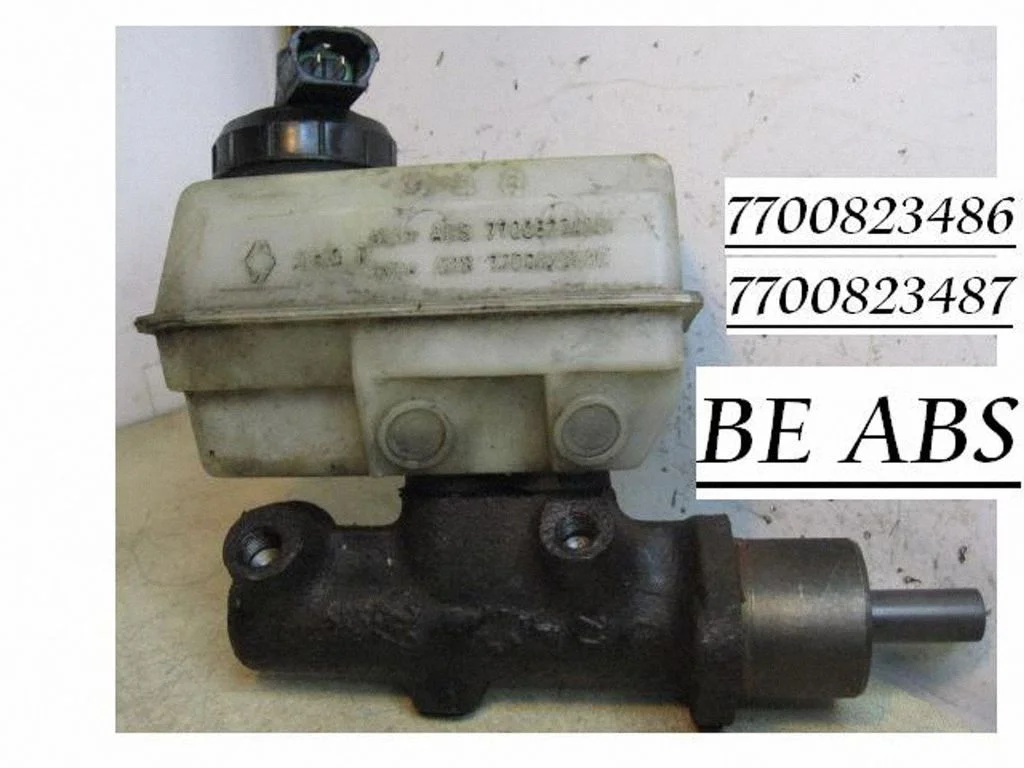 Master brake cylinder 7700823486