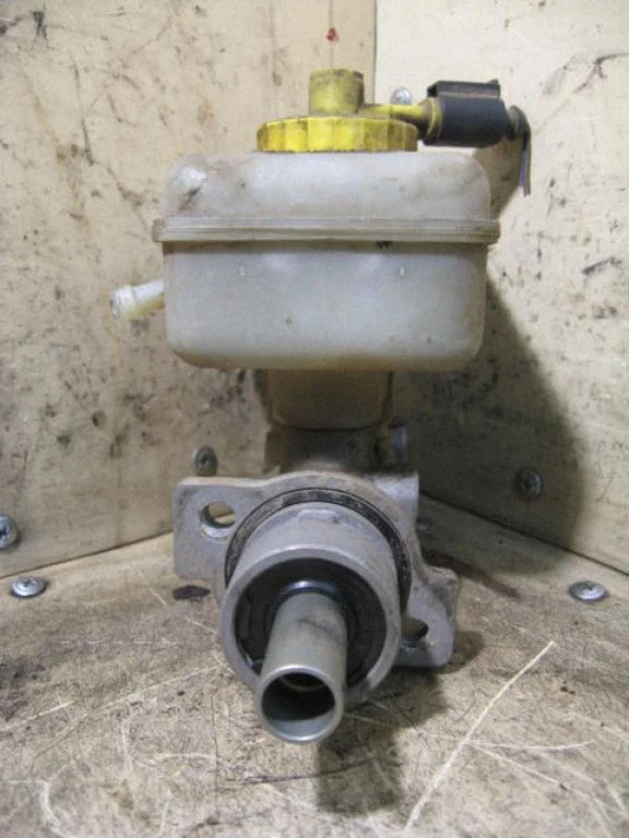 Master brake cylinder BOSCH21027099