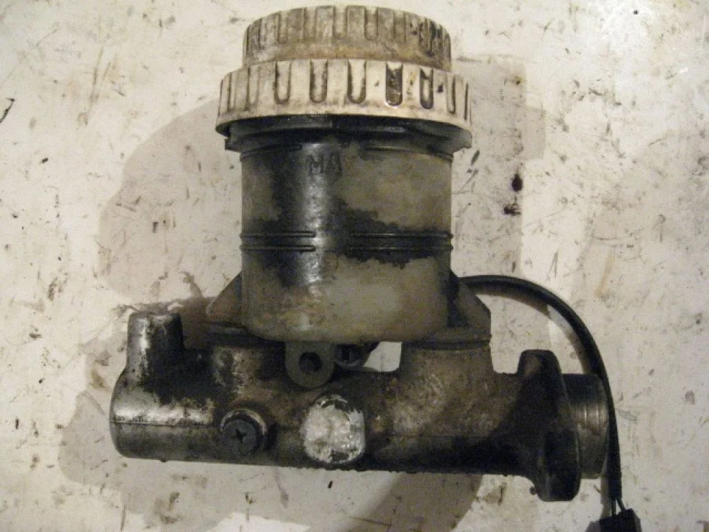 Master brake cylinder NABCO