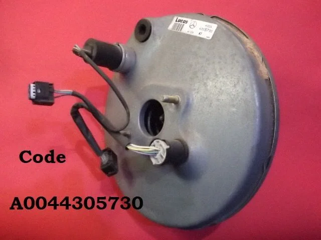 Brake booster A0044305730