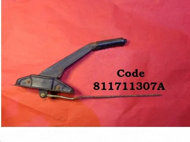 Handbrake/parking brake lever assembly 811711307A