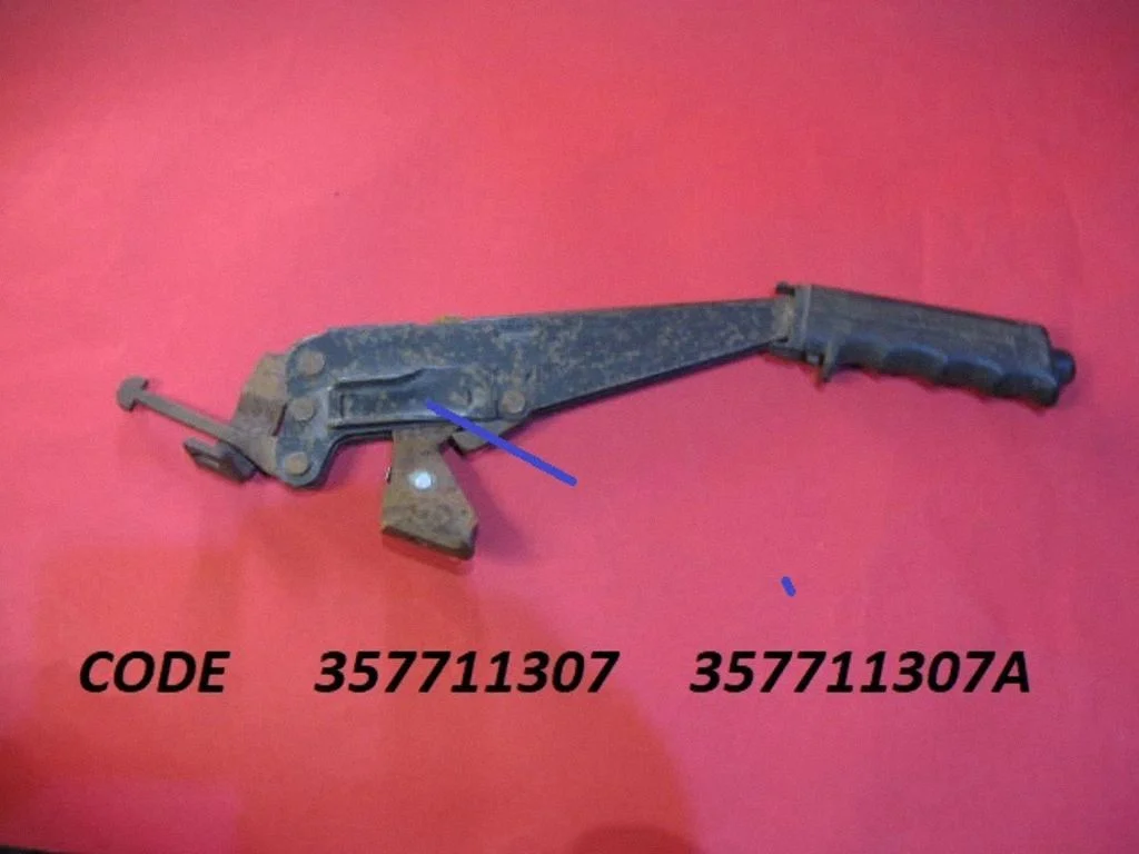 Handbrake/parking brake lever assembly 357711307