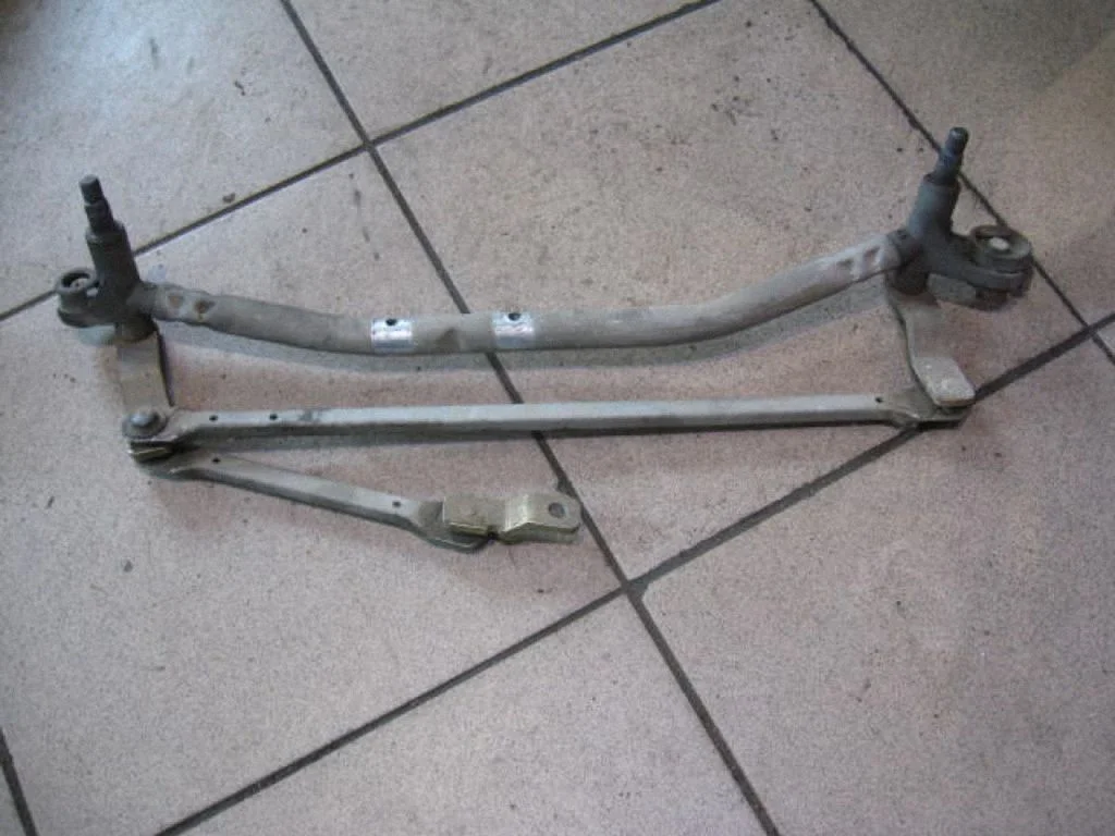 Front wiper linkage 4841350