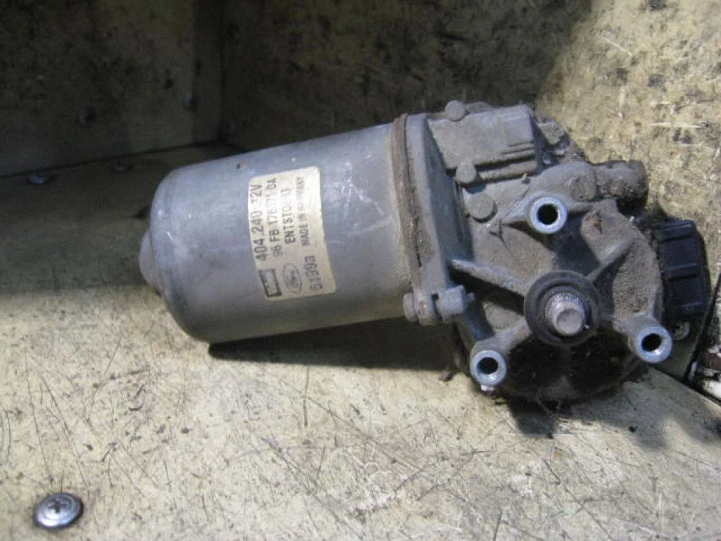 Wiper motor VALEO404240