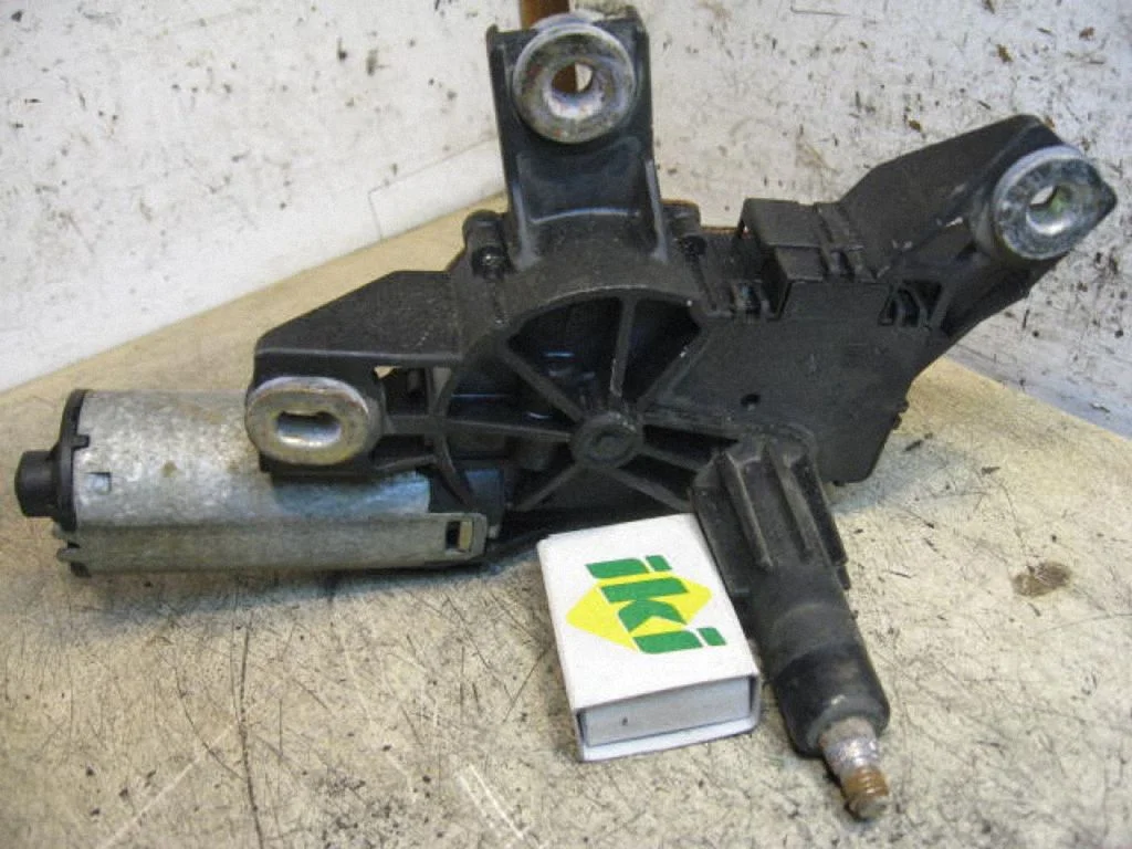 Rear window wiper motor 1688200442