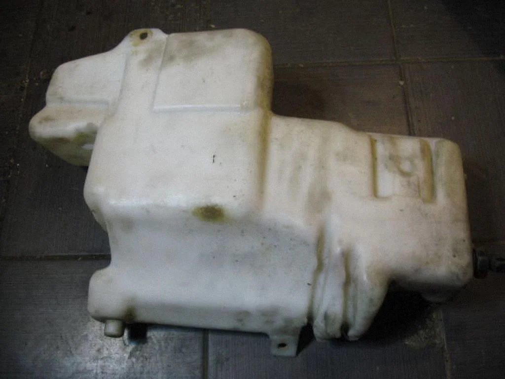 Windshield washer fluid reservoir/tank 6388691120
