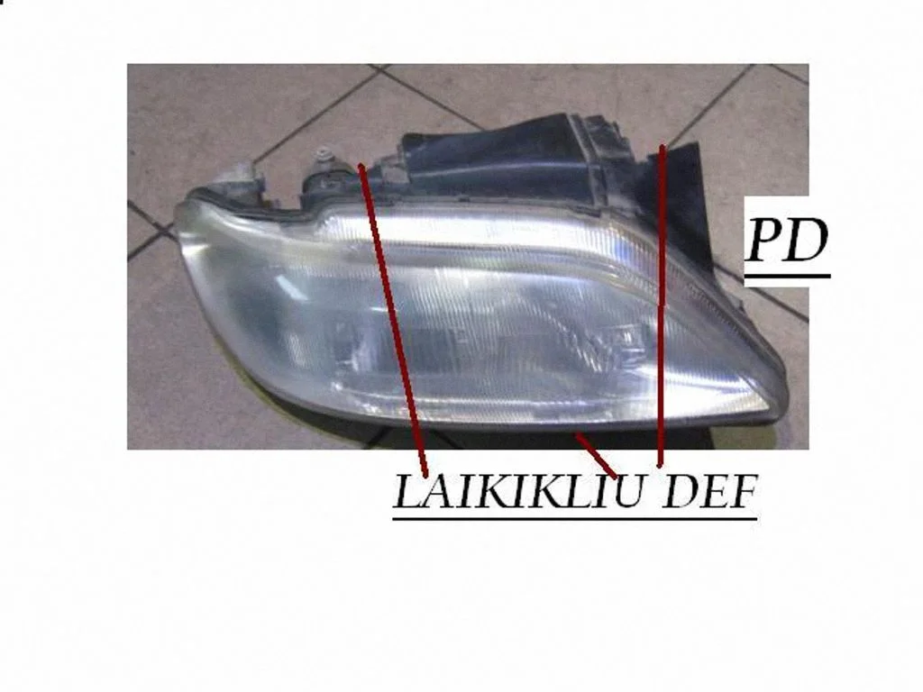 Headlight/headlamp – right