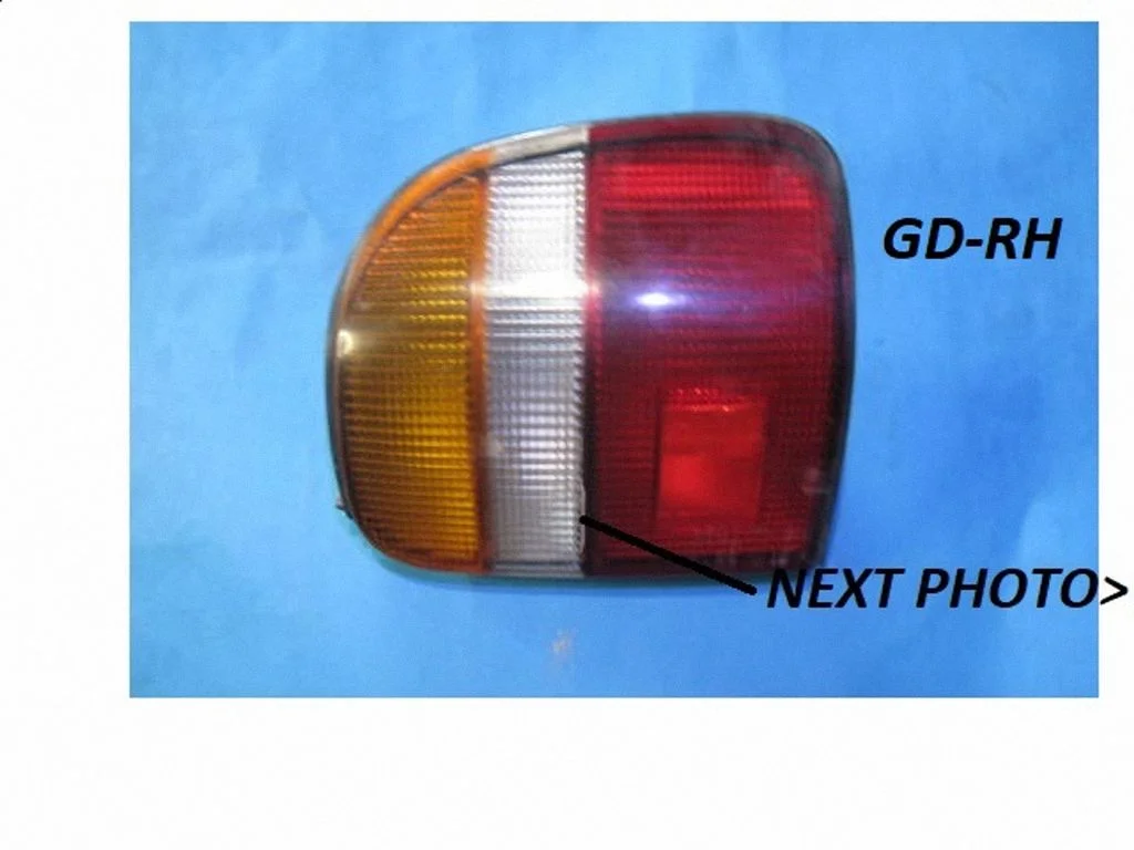 Lampa tylna w błotniku 0K01L51140