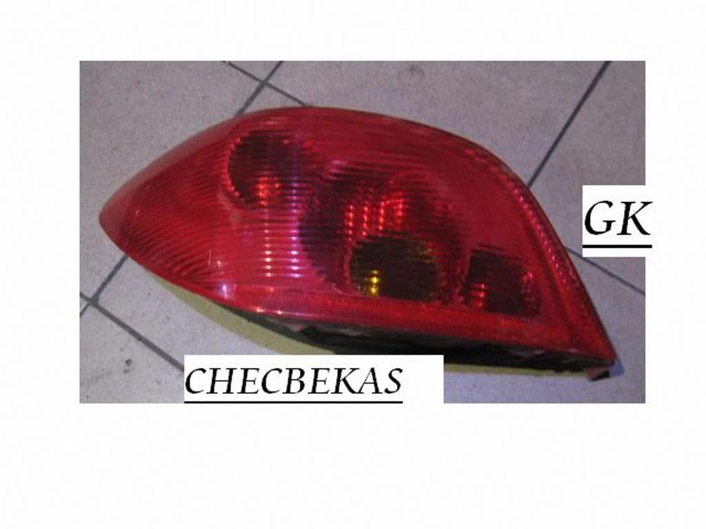 Lampa tylna w błotniku 89022859504