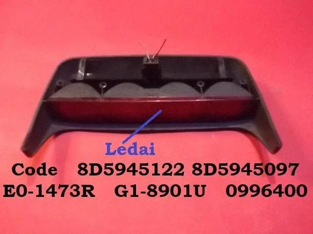Papildu stopgaismas lukturis 8D5945122
