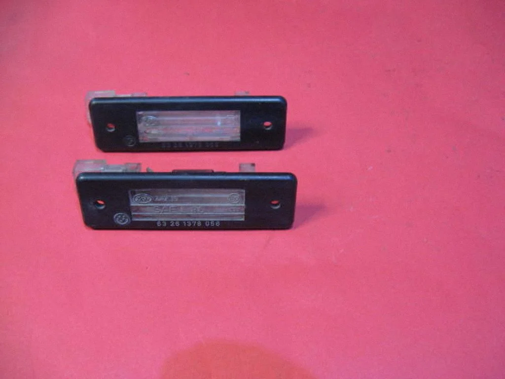 Numura zīmes apgaismojums 63261378056