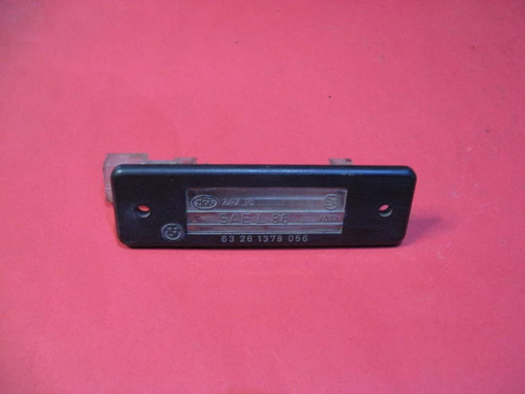Numura zīmes apgaismojums 63261378056