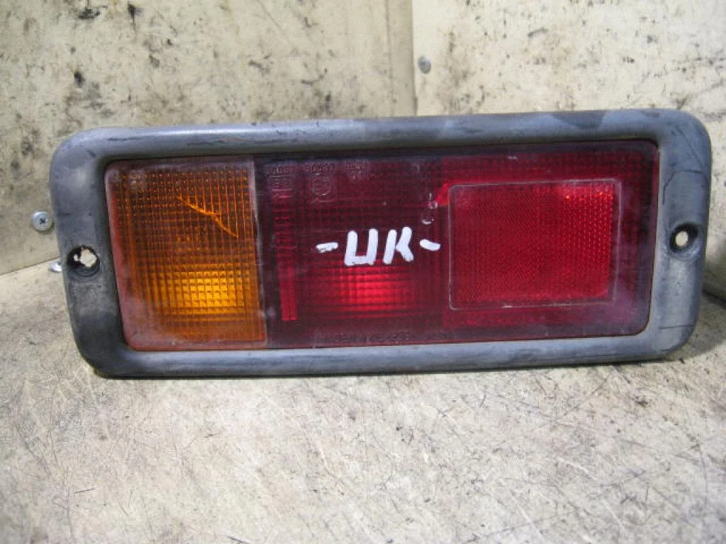 Rear fog light – right