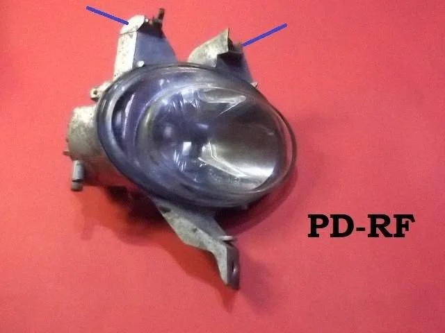 Priekšējais miglas lukturis 67742975