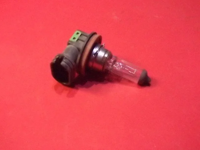 Priekšējais miglas lukturis – Ford Focus (1998-2004)