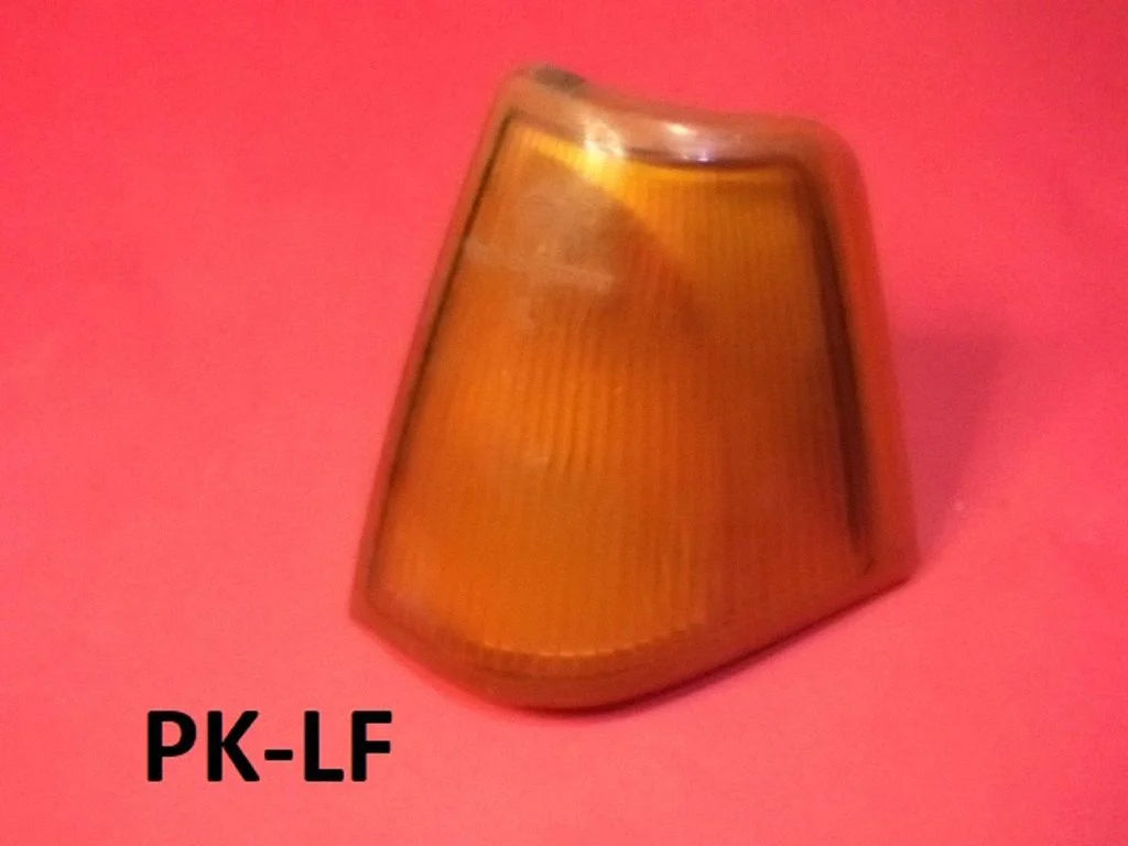 Front indicator light 13301100 – Volvo 460 (1990-1996)
