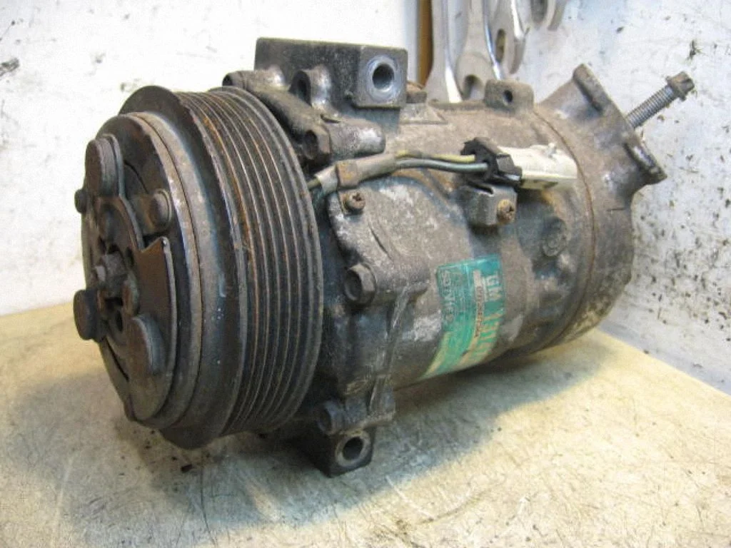 Kliimakompressor (pump) GM13147264