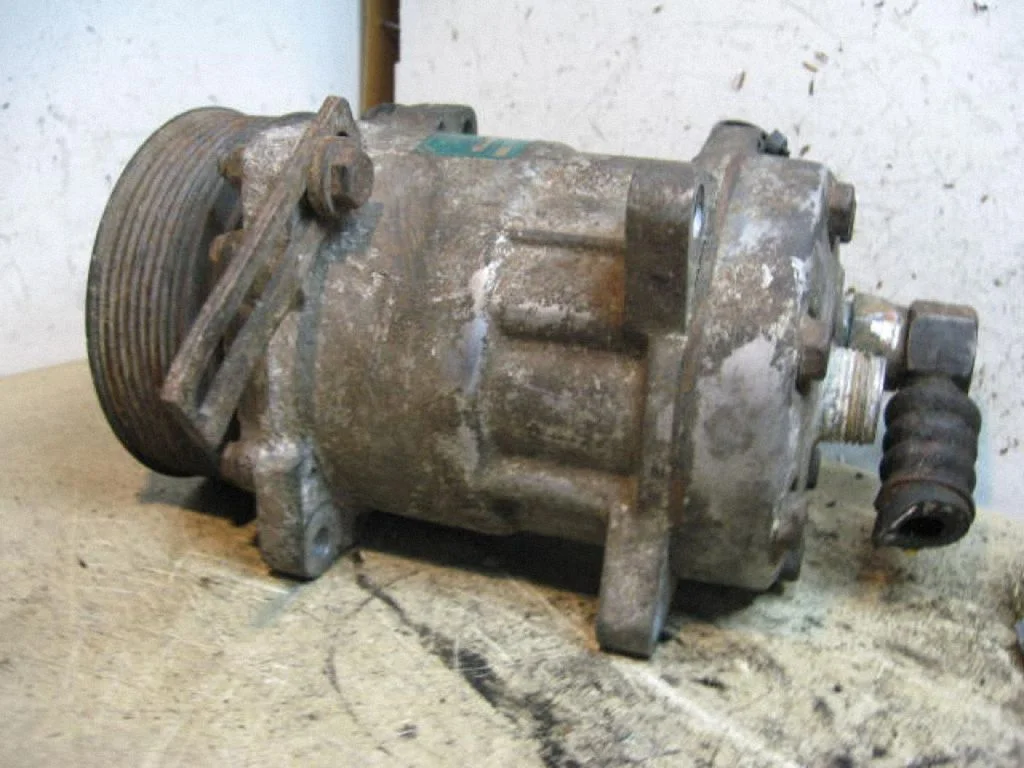 Air conditioning (A/C) compressor (pump) SD7H15R134A