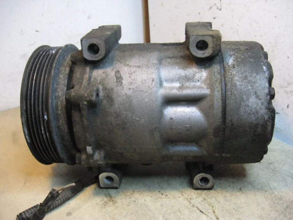 Sprężarka klimatyzacji SD7V167700866828B