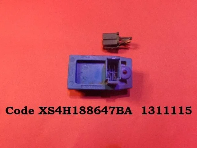 Heater blower motor/fan resistor XS4H188647BA