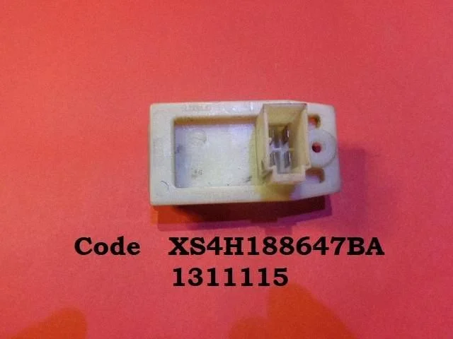 Heater blower motor/fan resistor XS4H188647BA