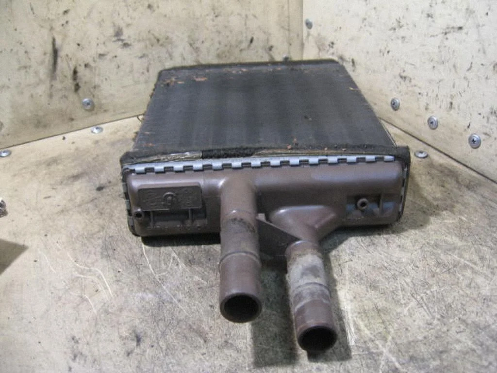 Salongi küttekeha radiaator BECLIMATR185240