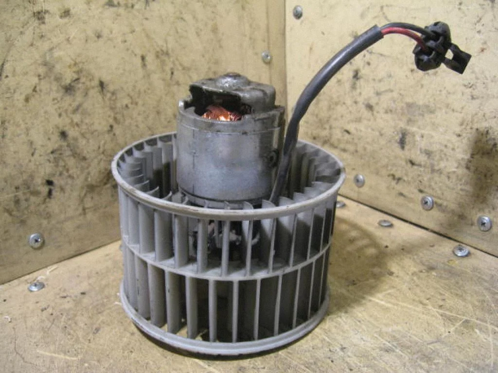 Heater fan/blower BOSCH0130063506
