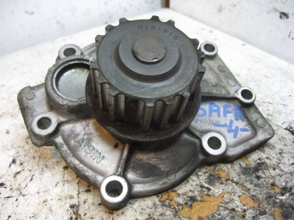 Water pump – Volvo S40, V40 (1995-2004)