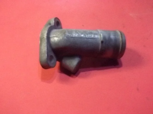 Engine coolant pipe/hose MD315342