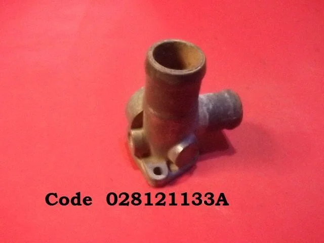Engine coolant pipe/hose 028121133A
