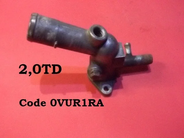 Engine coolant pipe/hose 0VUR1RA