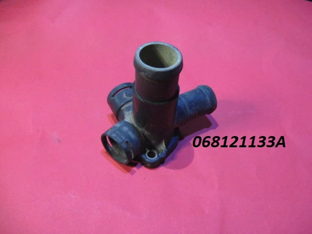 Engine coolant pipe/hose 068121133A