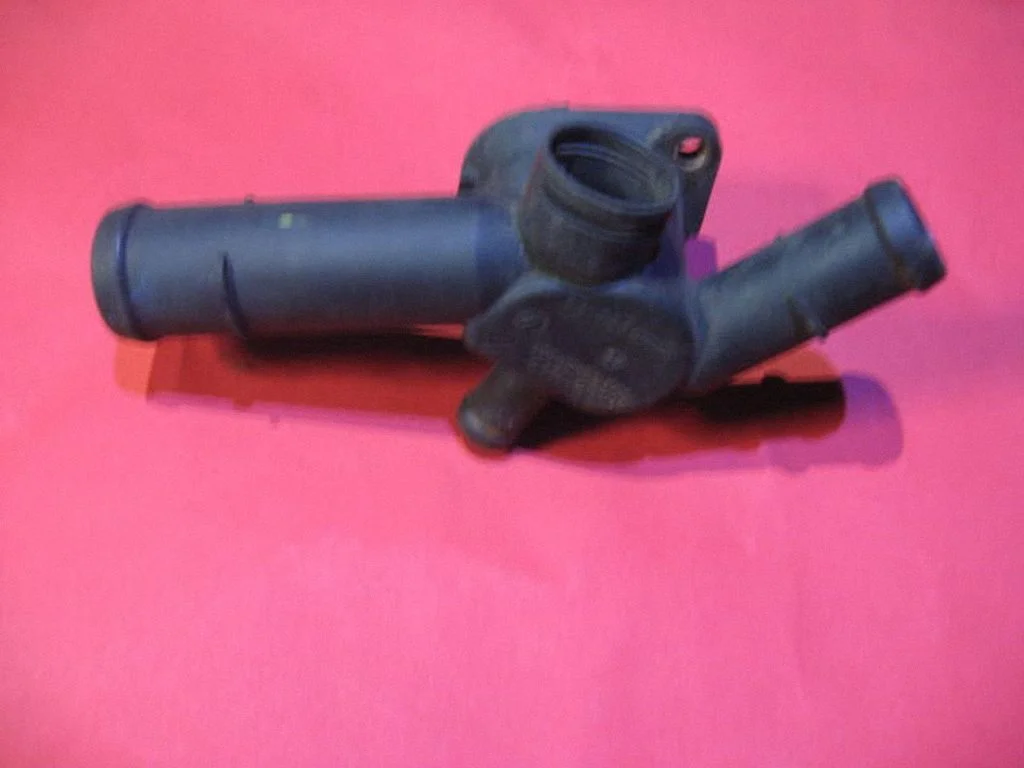 Engine coolant pipe/hose – Skoda Fabia Mk1 (6Y) (1999-2007)