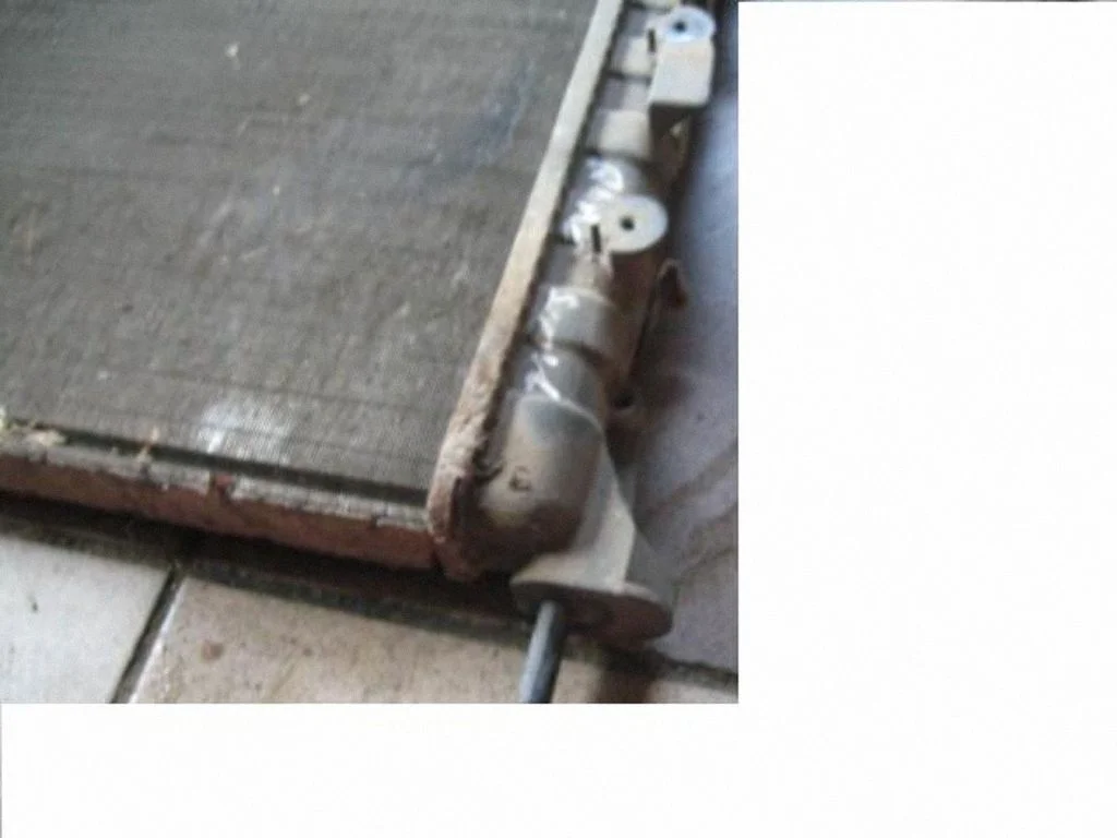 Dzesēšanas šķidruma radiators 7700838136B