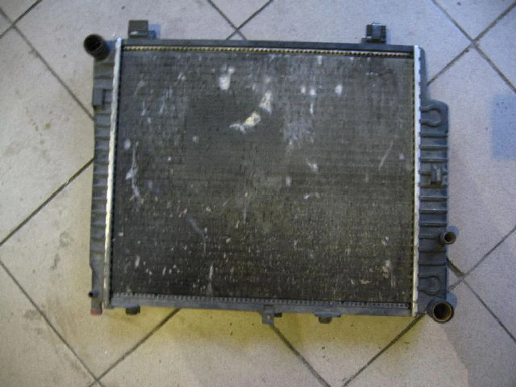 Aušinimo skysčio radiatorius