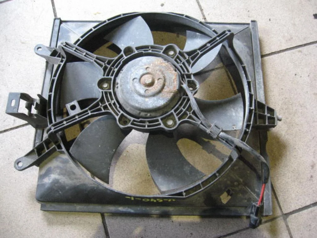 Elektriline radiaatori jahutusventilaator 8240212