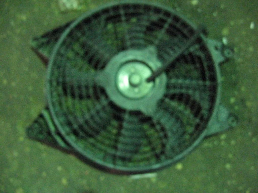Elektriskais radiatora ventilators – vidējā