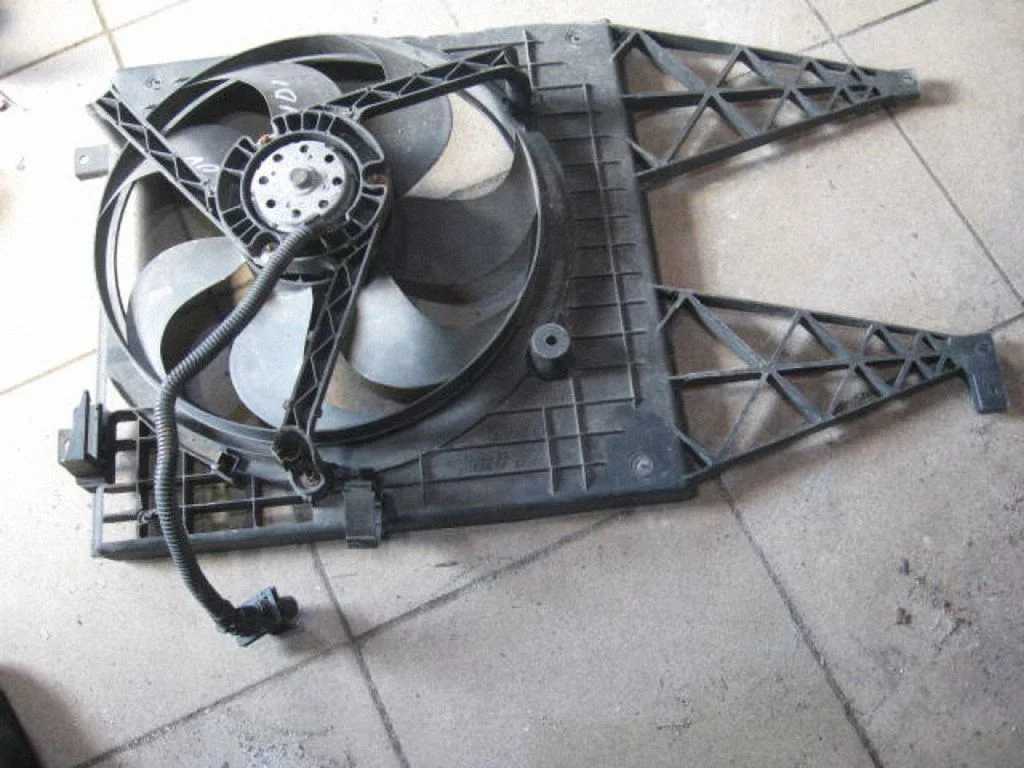 Electric radiator cooling fan 1J0121207L