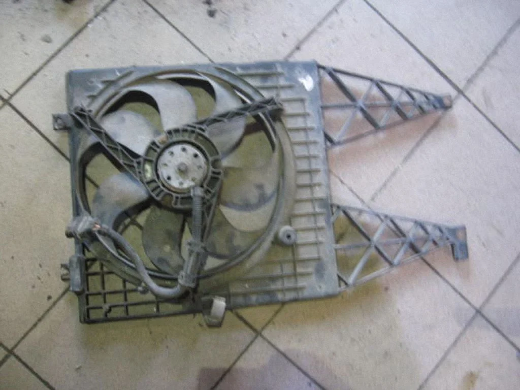 Electric radiator cooling fan 1J0121207