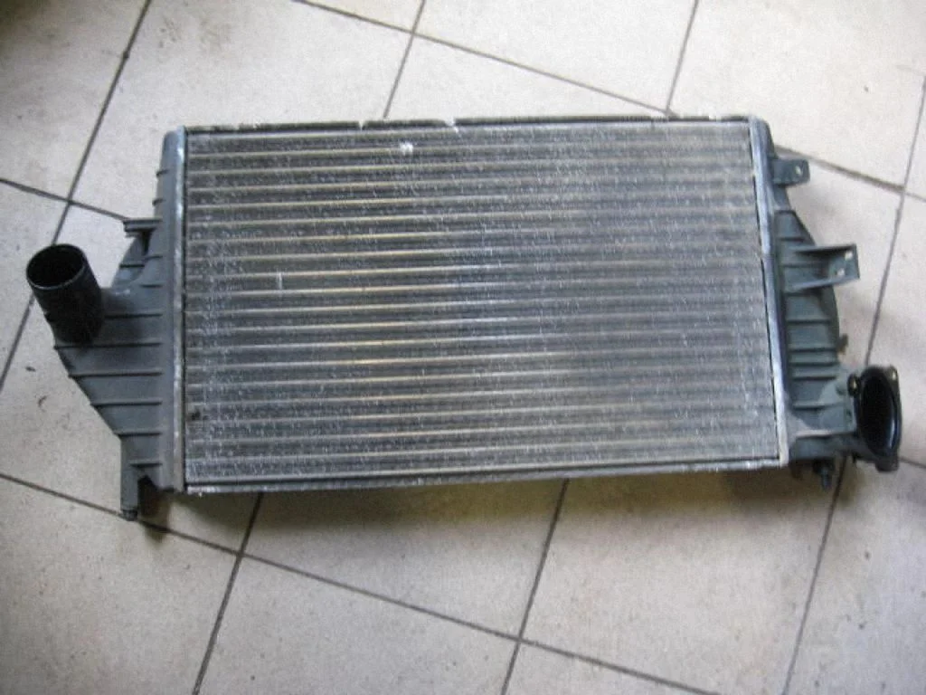 Intercooler radiator – centre