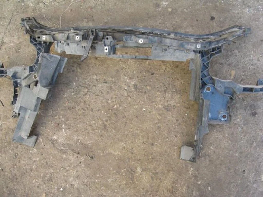 Radiator support slam panel – centre