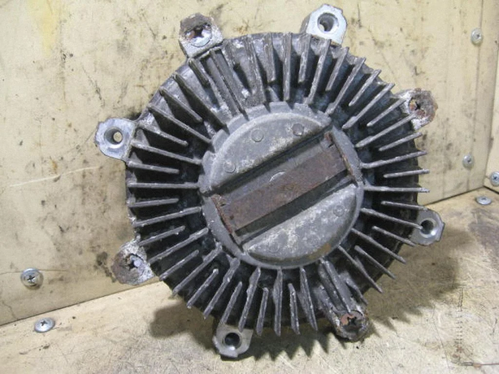 Viscous fan clutch – centre