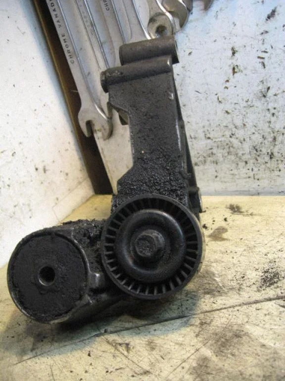 Generator/alternator belt tensioner 1S4Q6A228AD98FF3K738BG