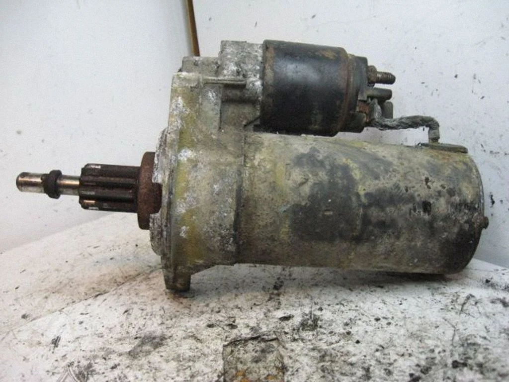 Starter motor 1074311