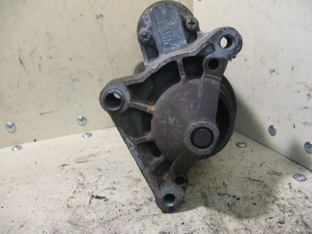 Starteris M2T80582