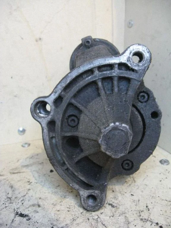 Starter motor D6RA661