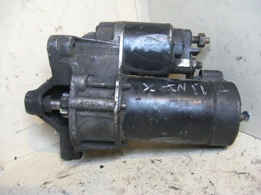 Starteris D6RA661