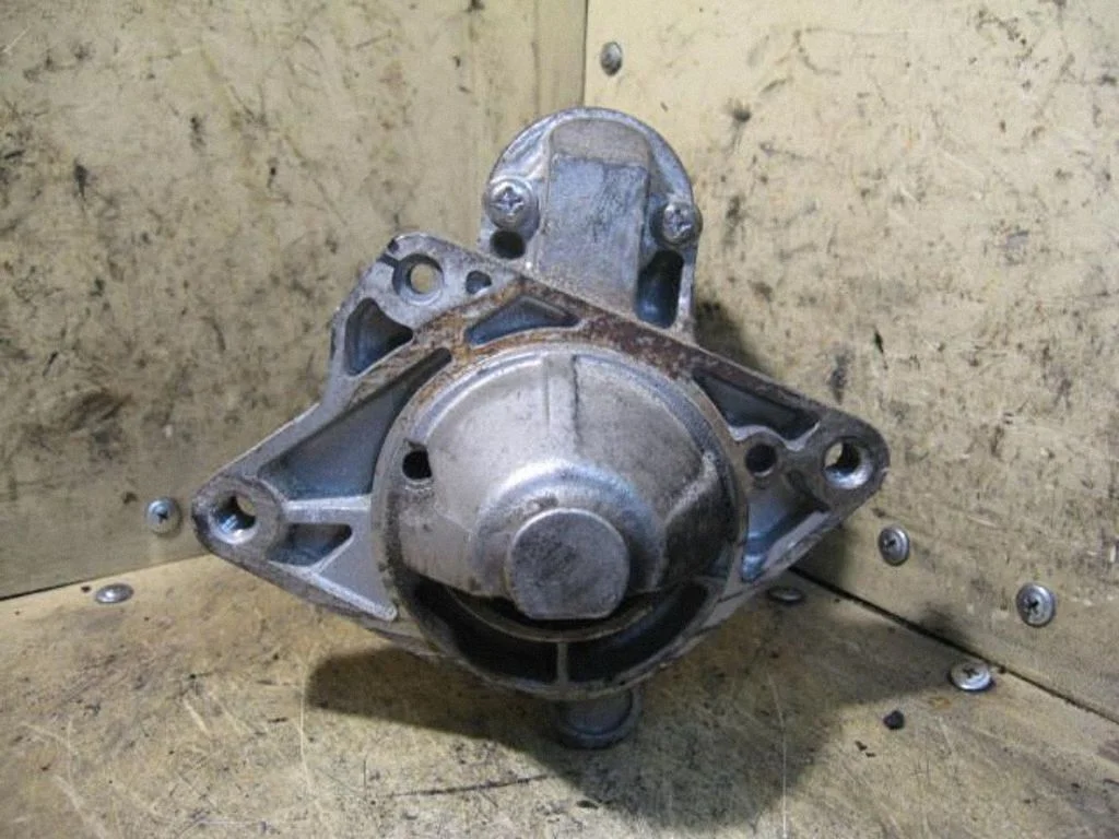 Starter motor M001T80681